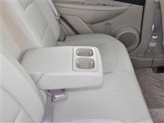 日产 逍客 2011款 2.0XV 雷 CVT 2WD车厢座椅图片